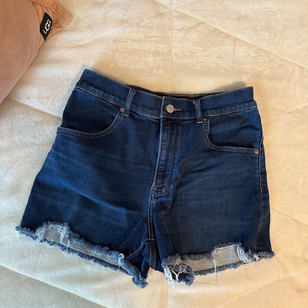 Express jean mom shorts size 6 minimal wear like new